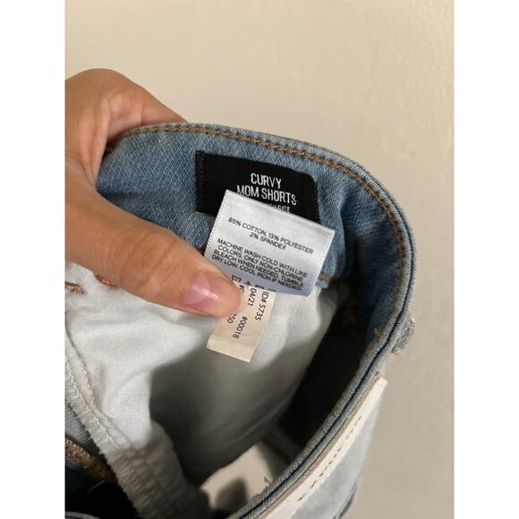 Express Shorts Women's 00 Curvy Mom Super High Rise Light Blue Raw Hem Denim - Picture 7 of 7